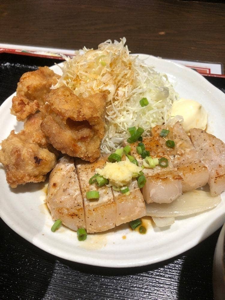 紅とん 国際フォーラム前店