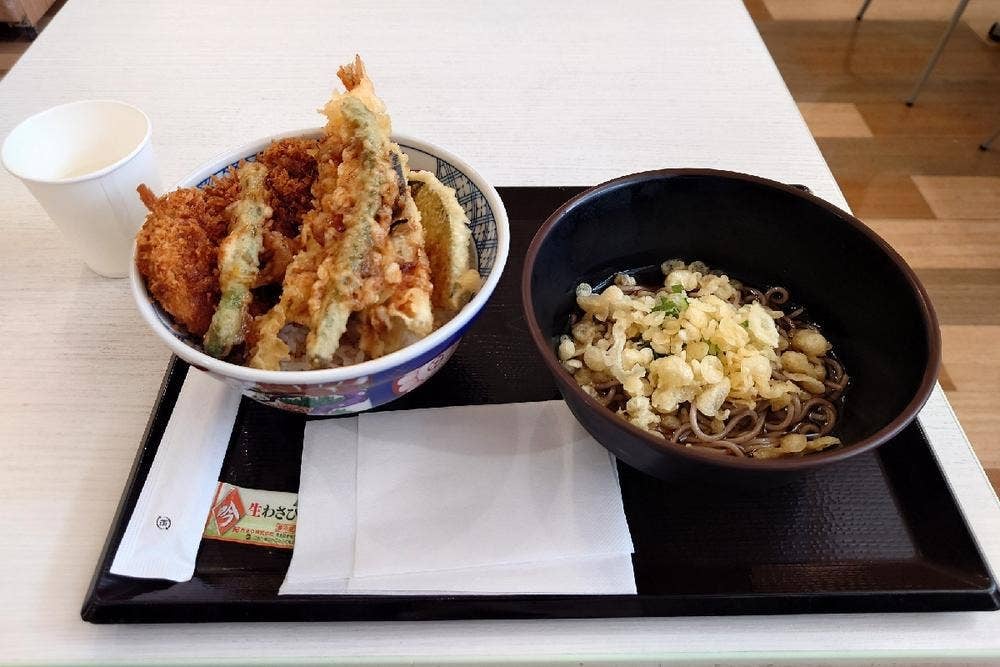 かつてん アリオ鷲宮店