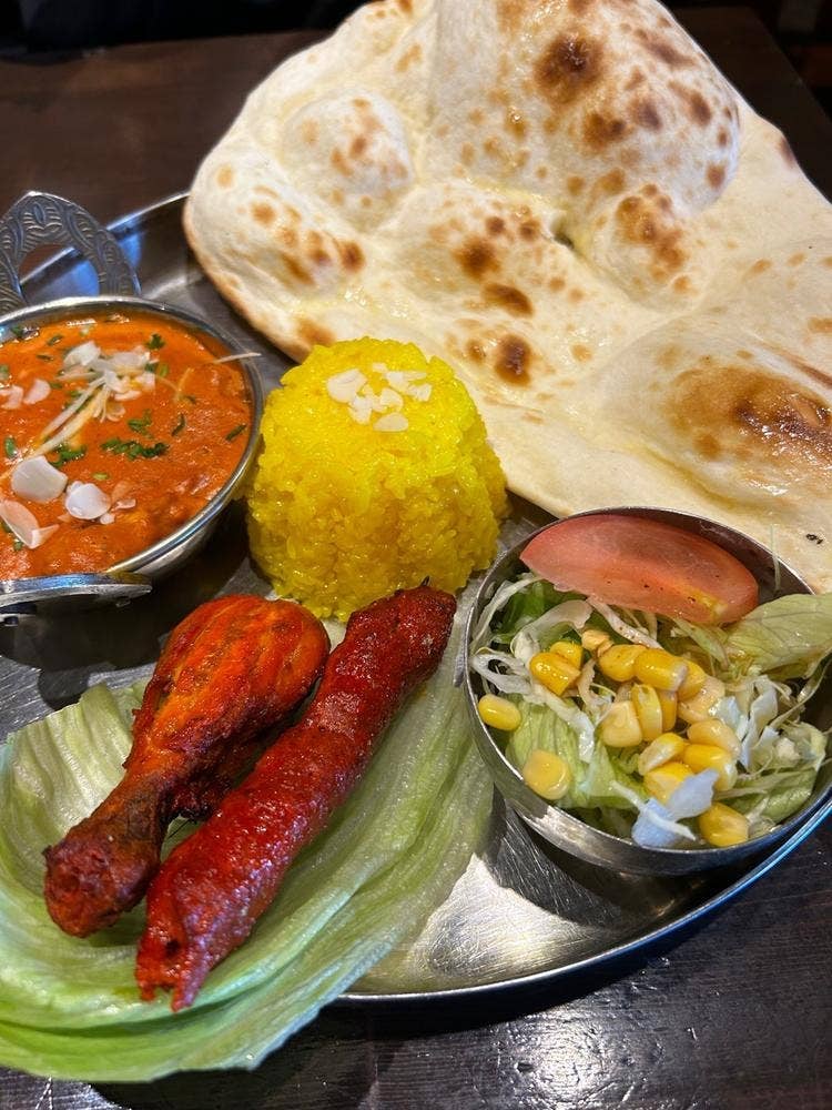 インド料理店 ラズィーズ本店