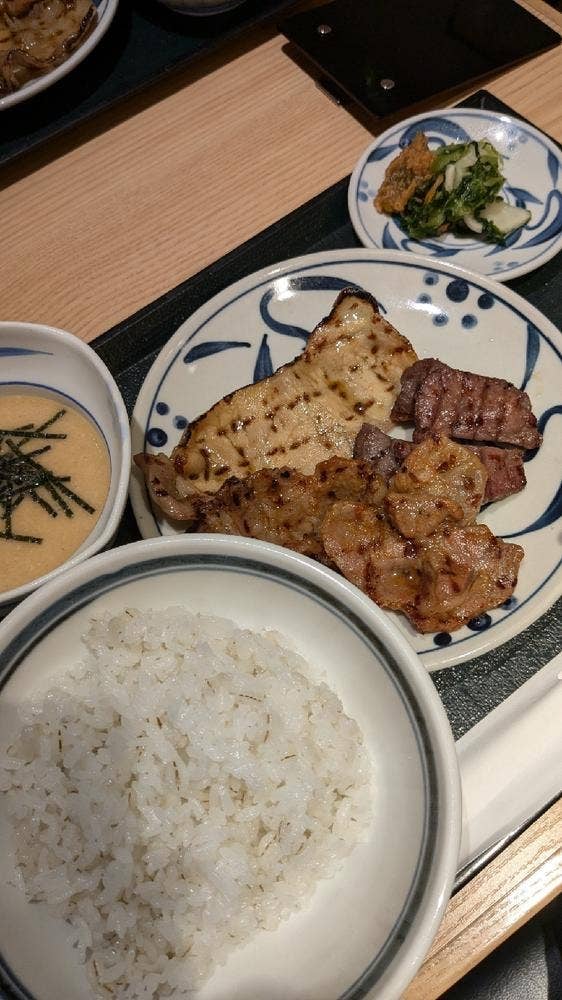 牛たんとろろ麦めし ねぎし 横浜ポルタ店