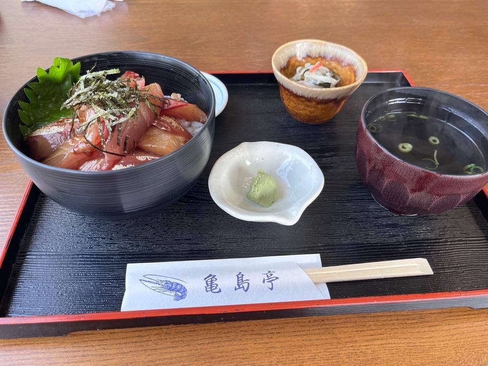 亀島亭