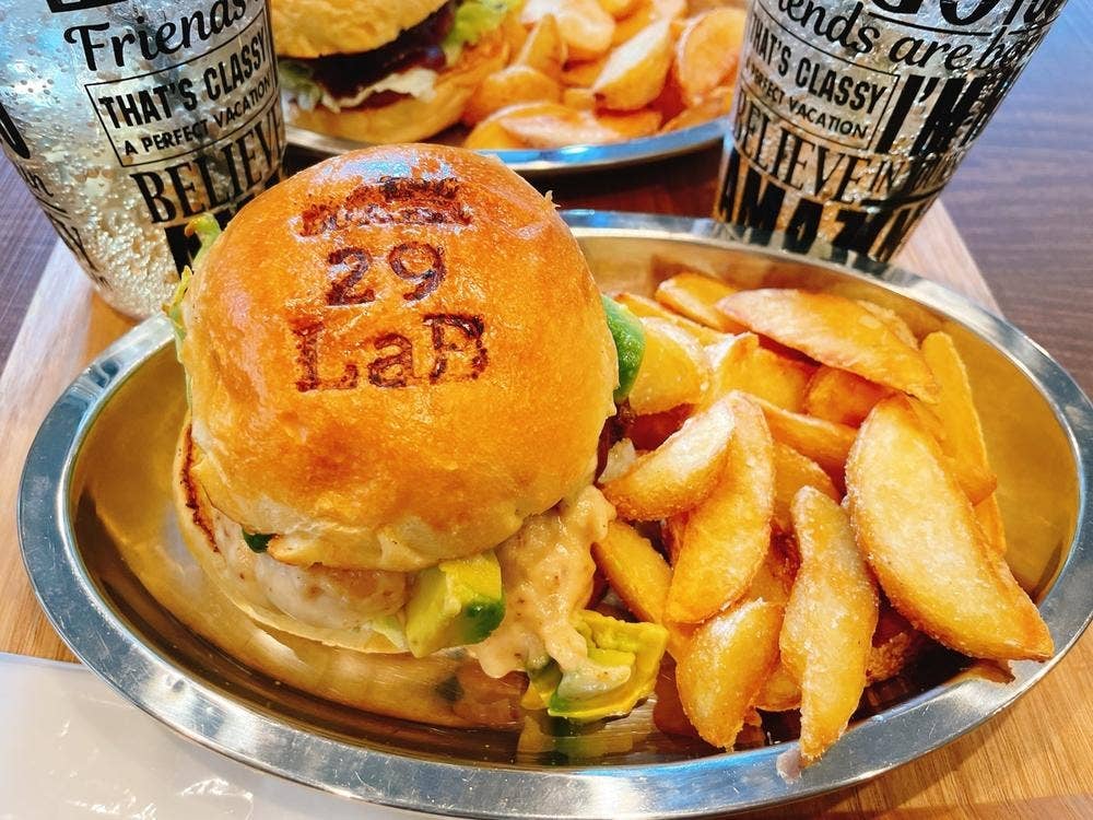 29LaB BURGER 近江町市場店