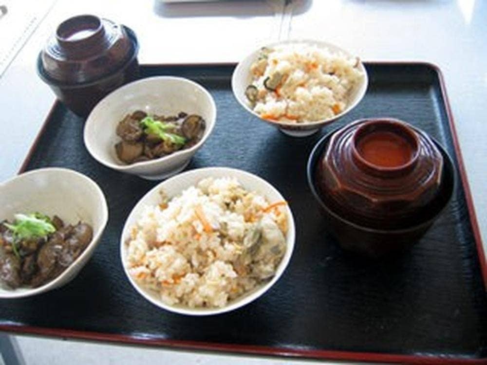 山安水産