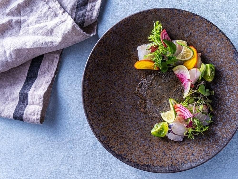 THE VILLAS レストランアズロマーレ