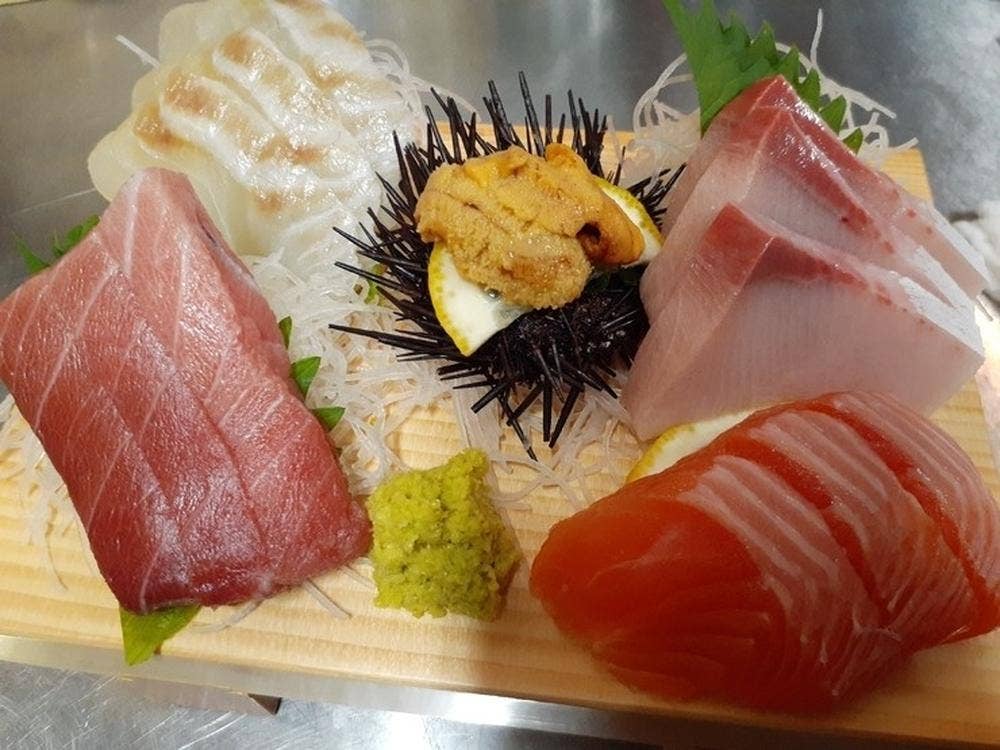 港朝市 防波亭 大手筋店