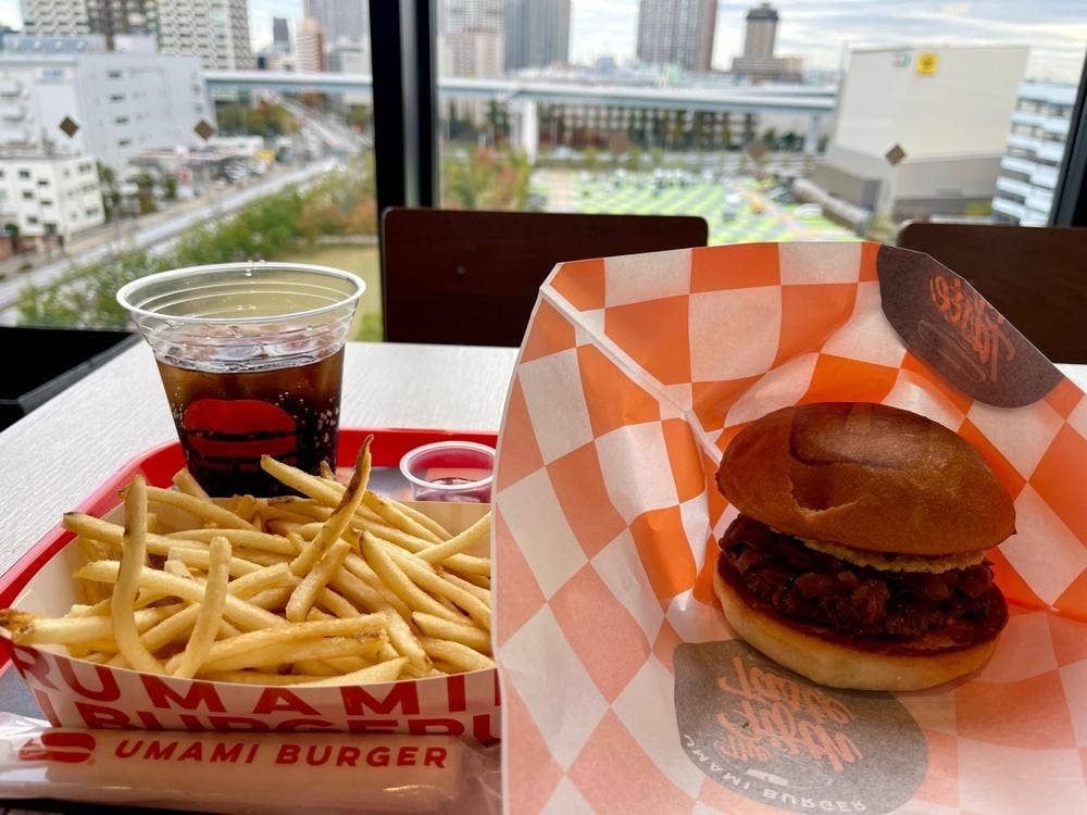 ウマミバーガー 有明ガーデン店
