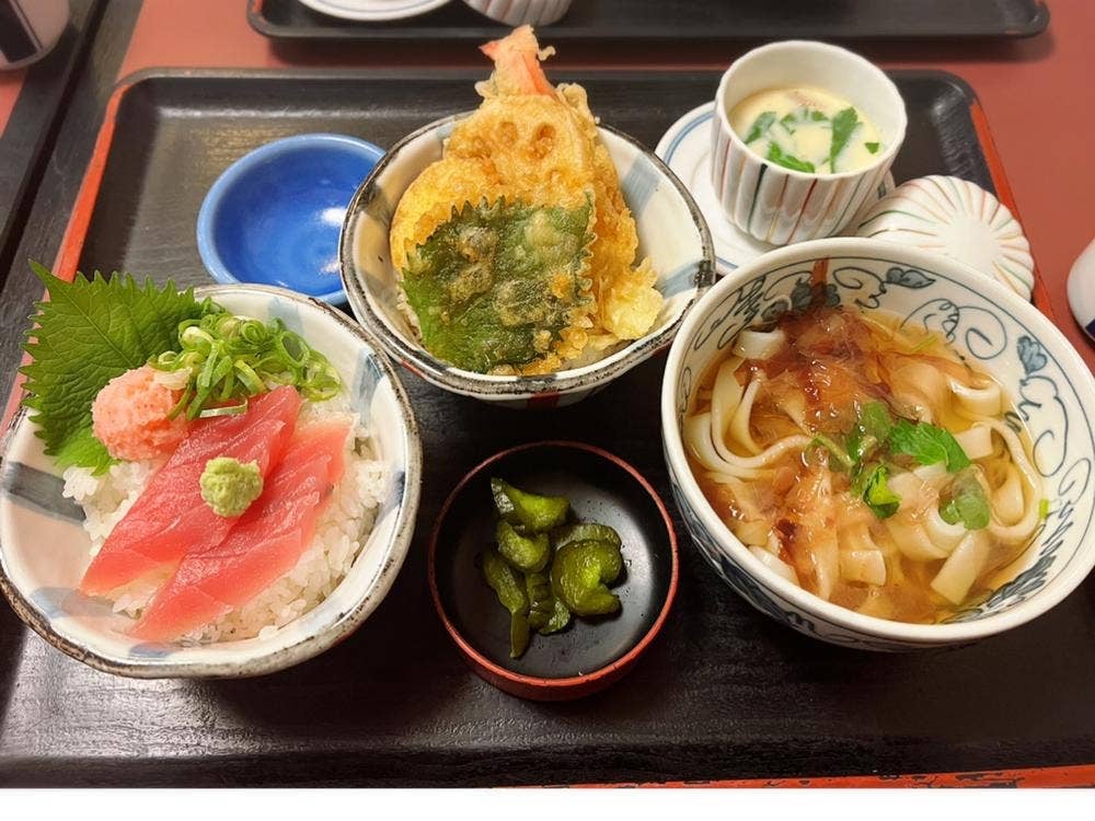 やじろべえ 春日井店