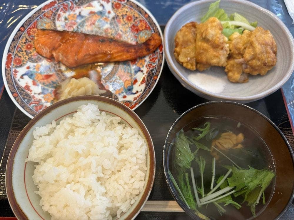 和洋食屋 いいま