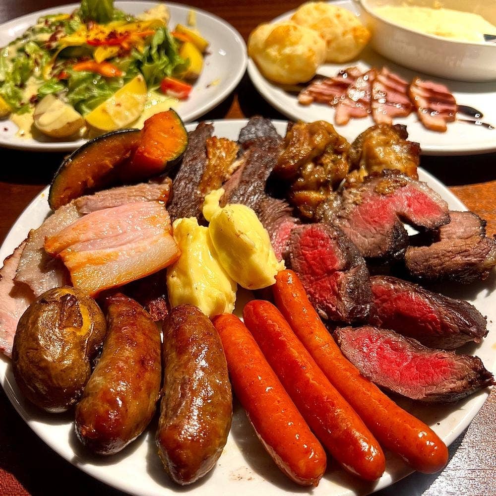 夜景 シュラスコ食べ放題 シュラスコテーブル 梅田店