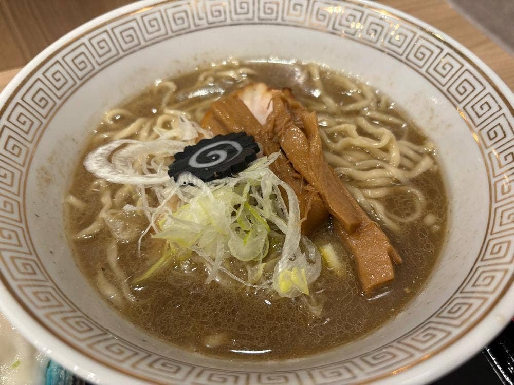 弘前煮干し中華そばスタンドニボる？