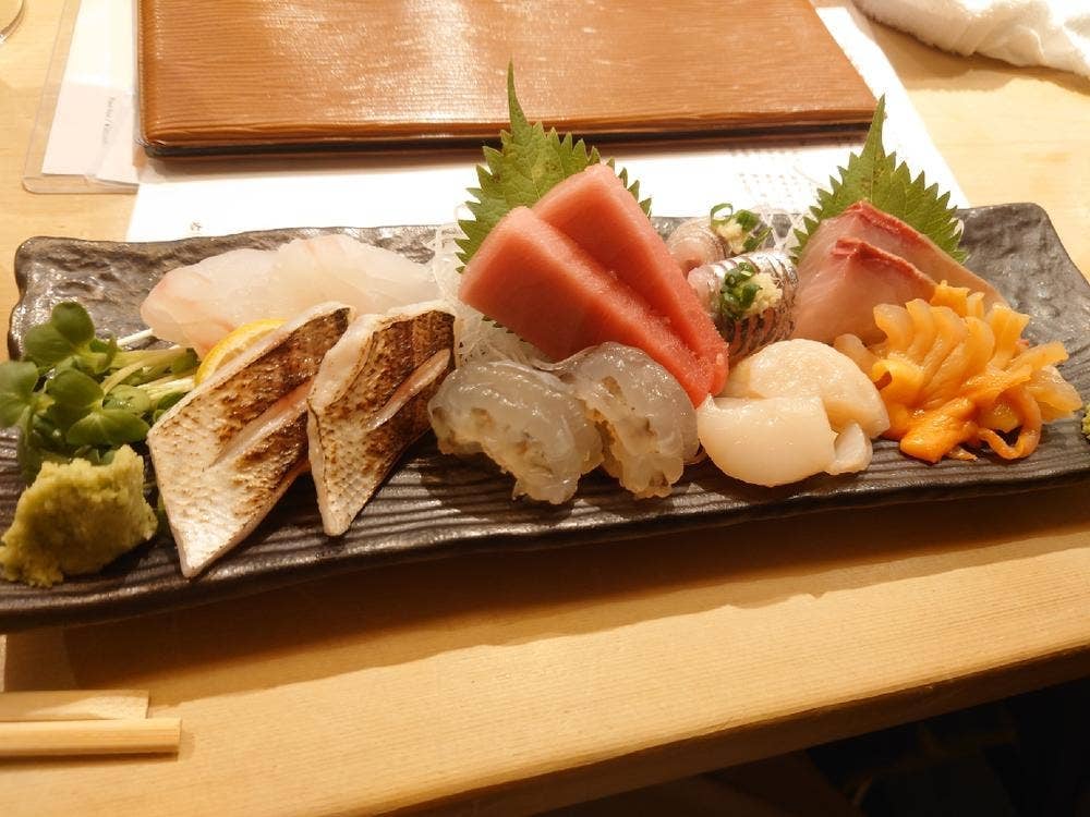 すし居酒屋 八兵衛