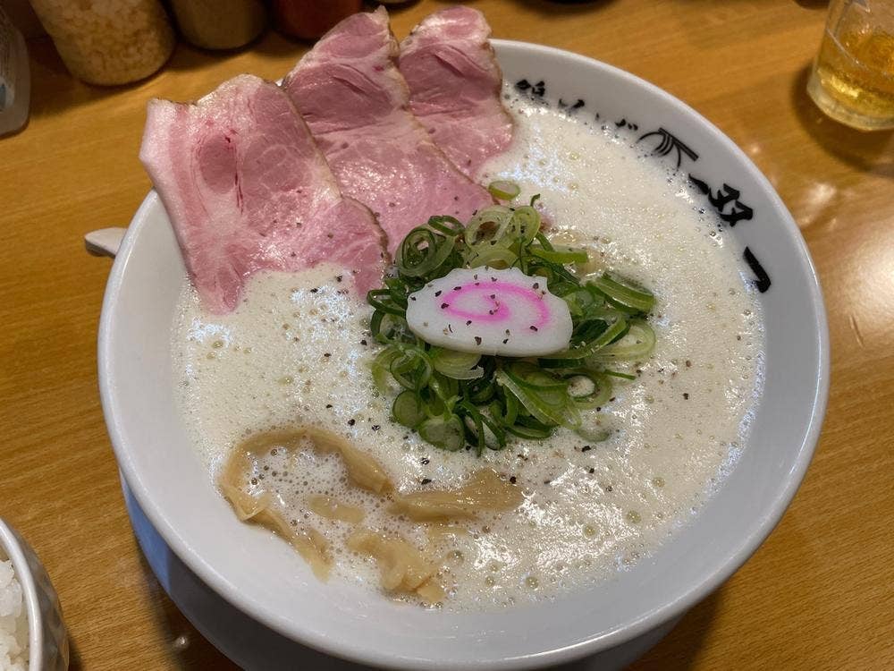 鶏そば啜る 丸の内本店
