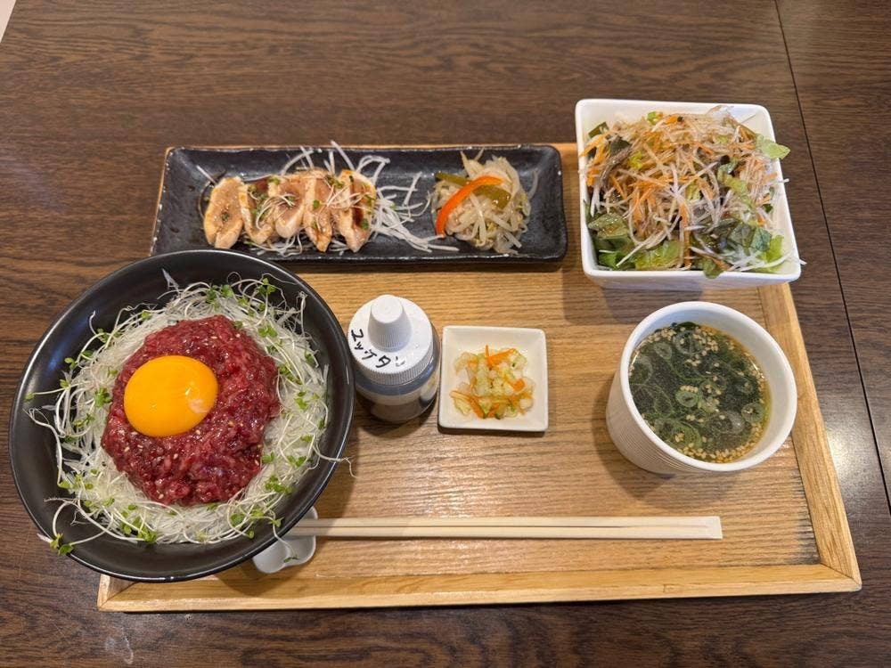 肉ダイニング 満