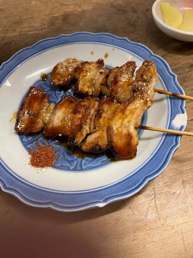 べてい 焼鳥店