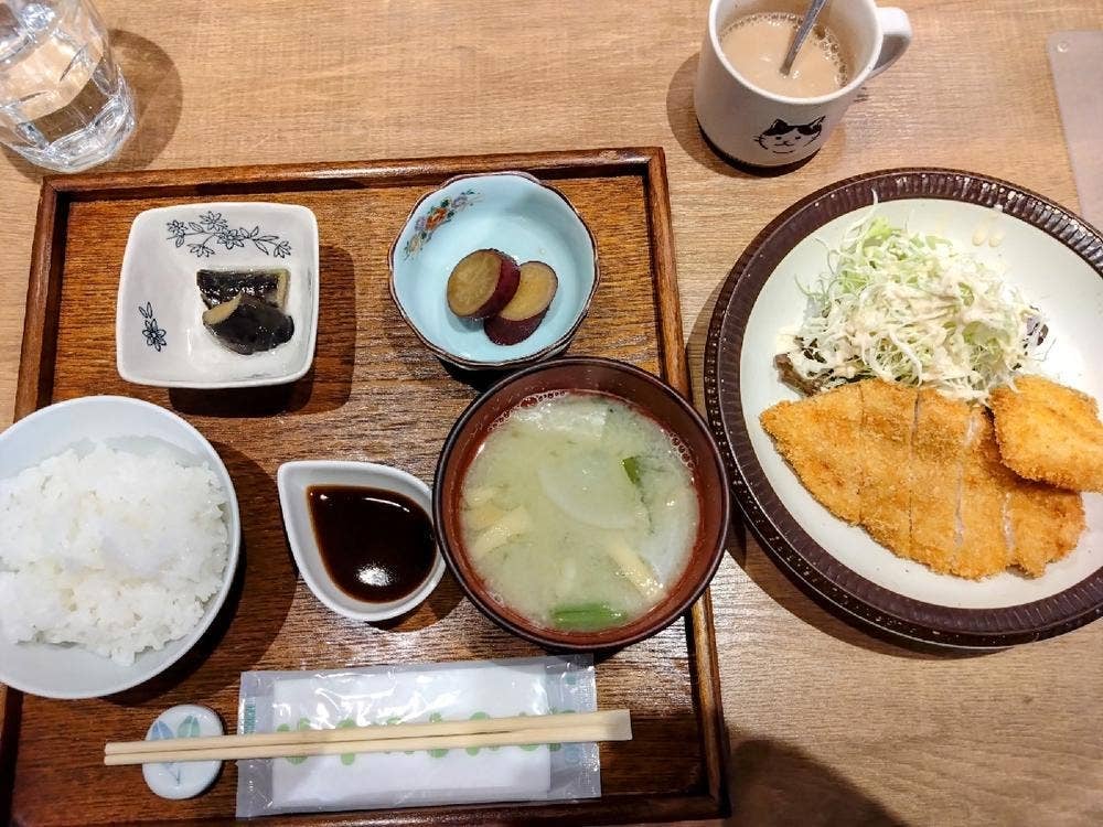 白金食堂 Estate