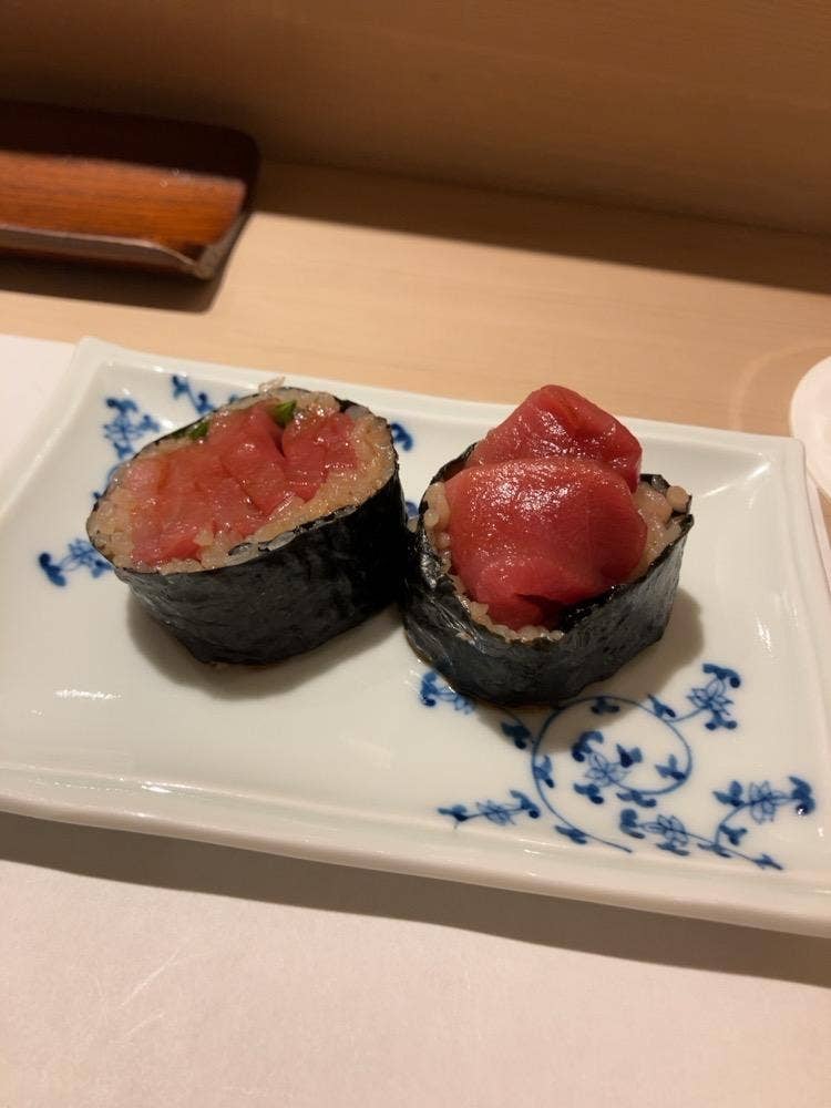鮨さか井