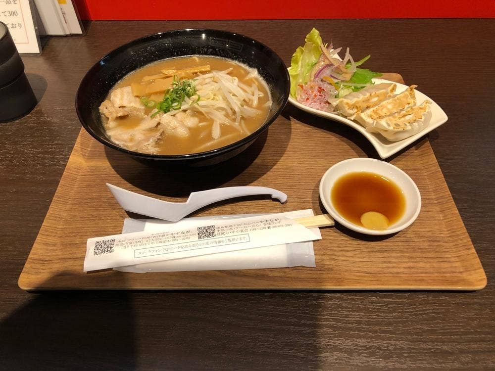 点心バル やすなが