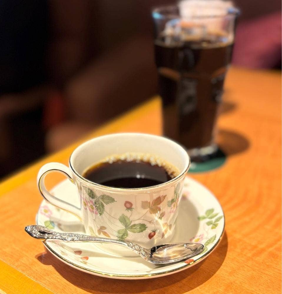 カフェ 英國屋 三宮OPA2店