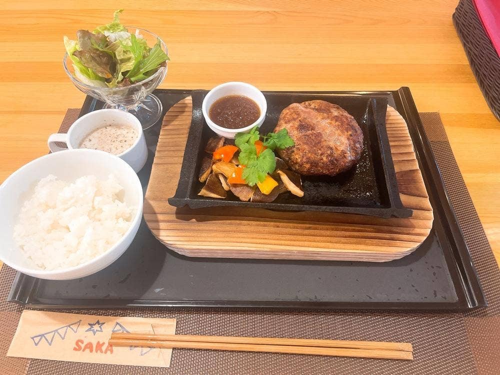 カフェレストラン SAKA