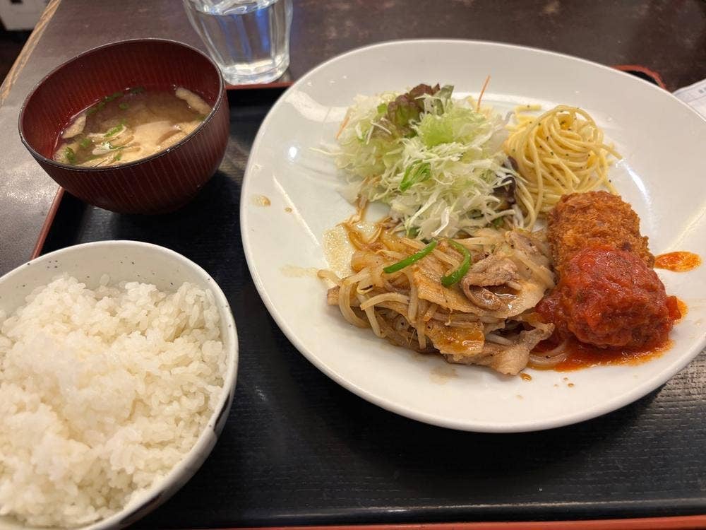 モダン食堂 東京厨房 虎ノ門三丁目店