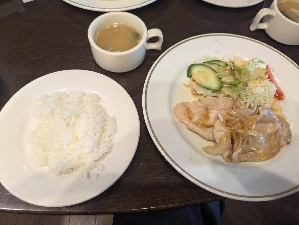 カフェムラサキ