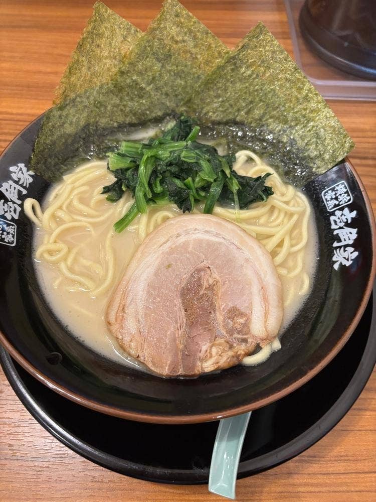 横浜家系ラーメン壱角家 有楽町店