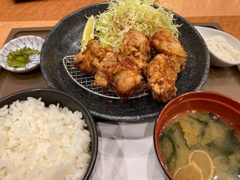 お食事処 孝楽