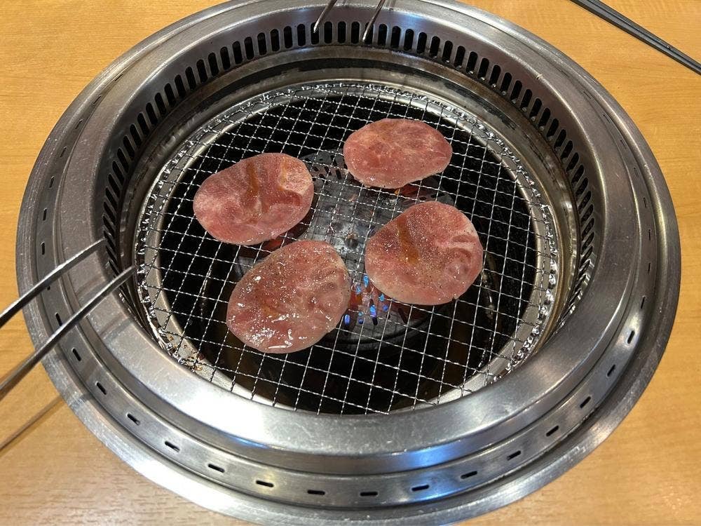 焼肉きんぐ 元町店