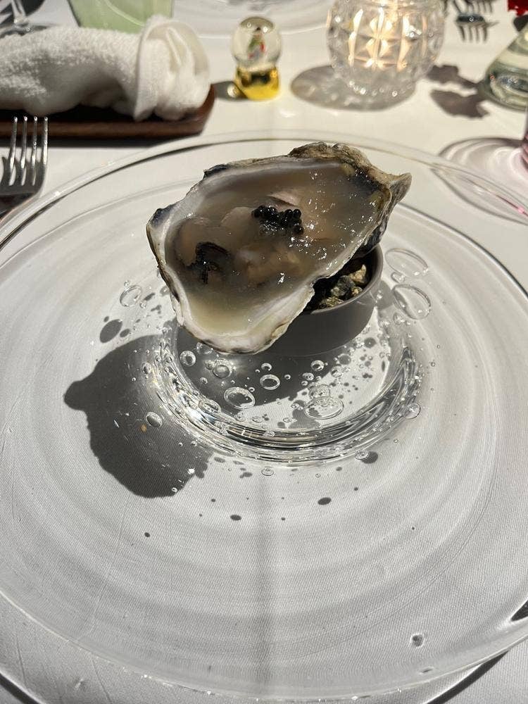 Restaurant 27