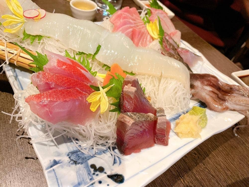 魚と旬菜と日本酒 炙りのどまん中