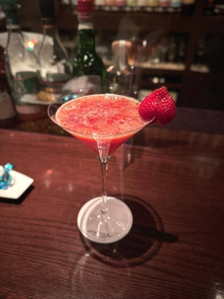 MOMOTA Bar