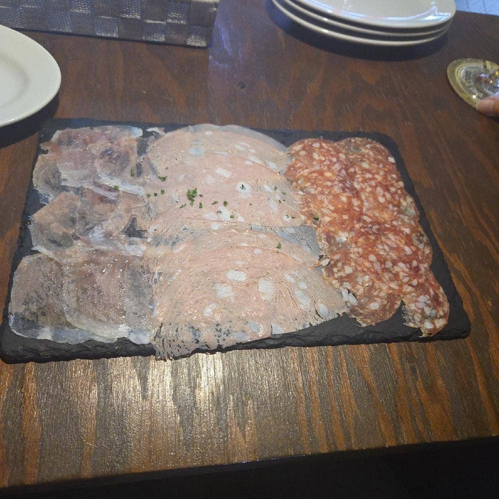 隠れ家的個室ピッツア食堂 ヴァンエール