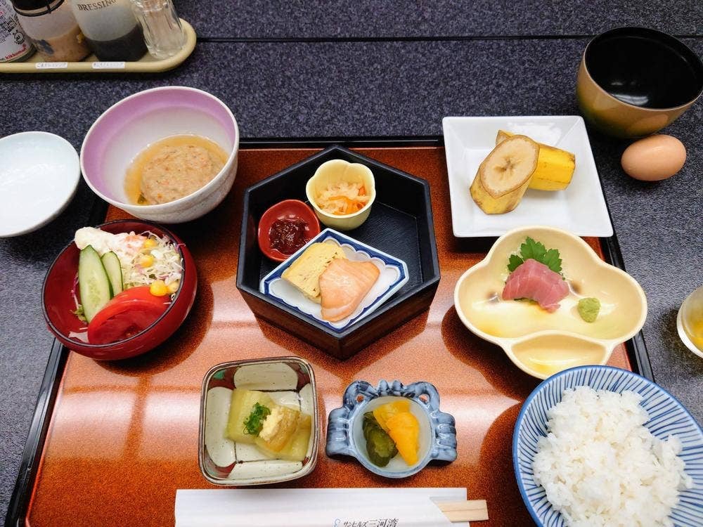 サンヒルズ三河湾 お食事処