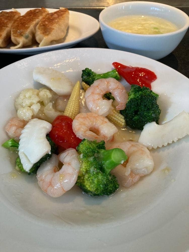 人人人 東京ビルTOKIA店