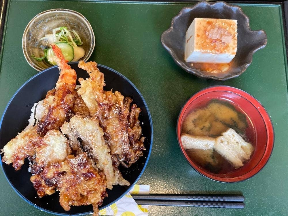 りょうり屋黒ふね