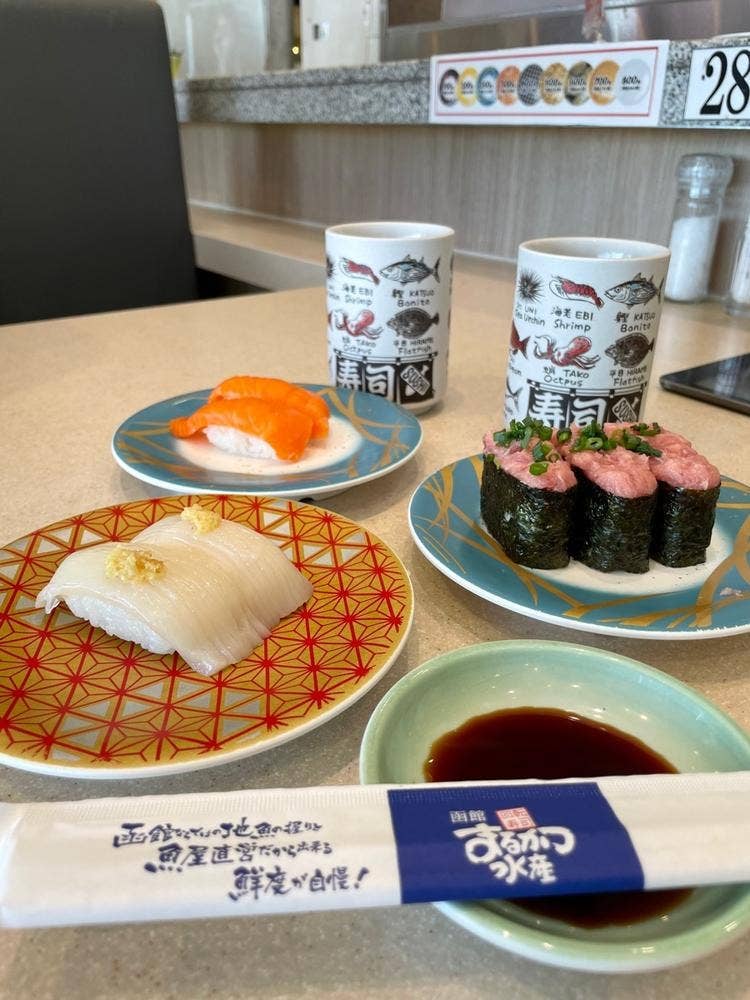 回転寿司 函館まるかつ水産 横浜ベイサイド店