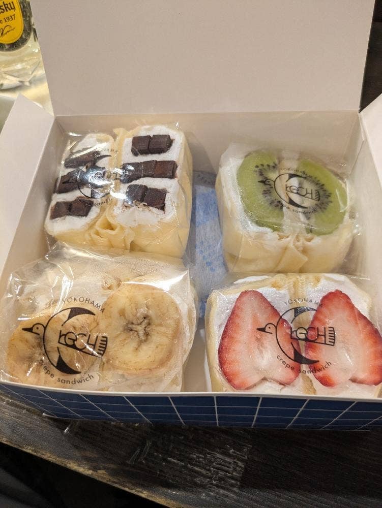 クレープサンドウィッチ クレッチ