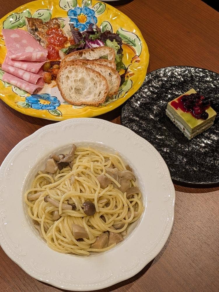 窯焼きピッツァ×生パスタ ビランチャ 枚方店