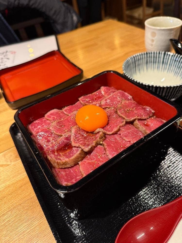 ステーキ重専門店 あさやけの牛