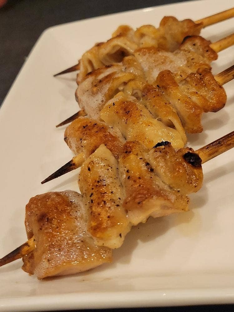 炭火焼鶏Ryo 駅前本店