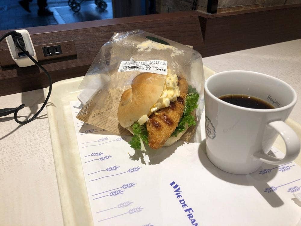 VIE DE FRANCE 徳島店