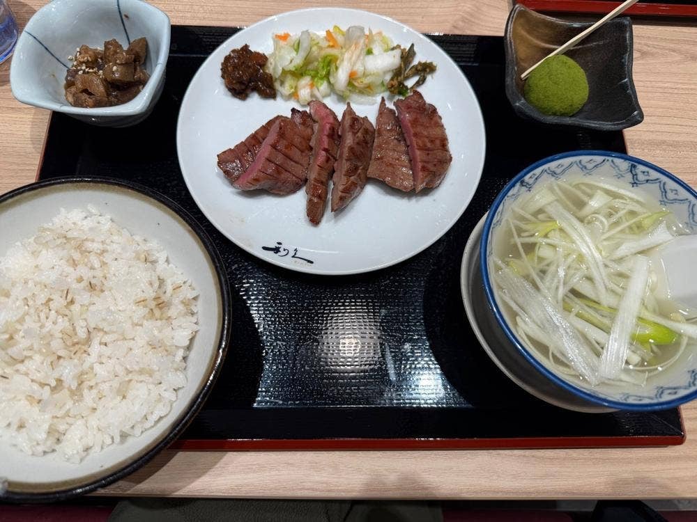 牛たん炭焼 利久 イオンモール下田店