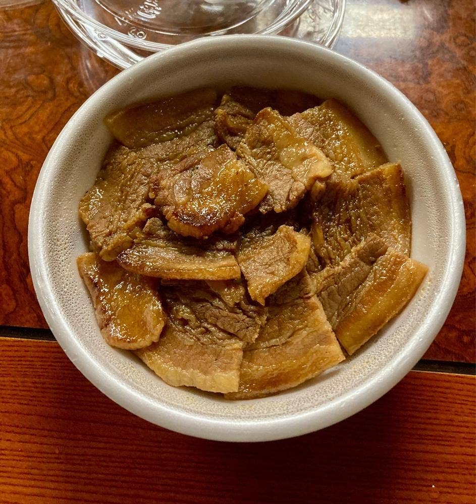 ぶた丼のとん田