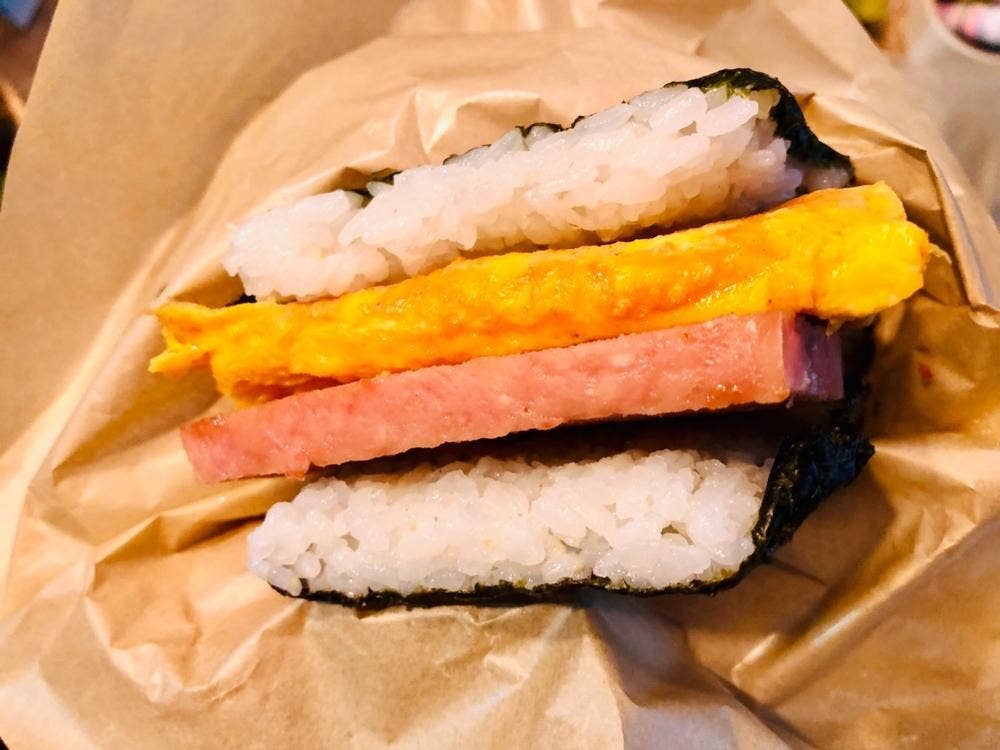 ポークたまごおにぎり YAMAYA