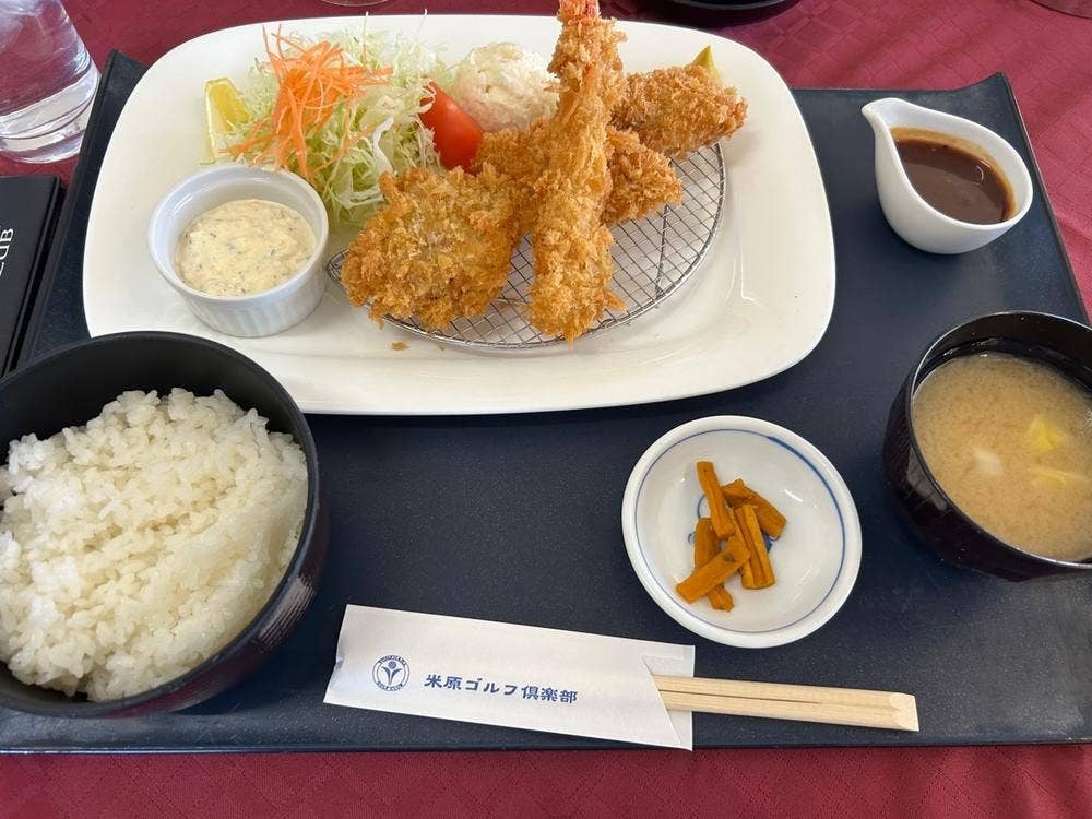 米原ゴルフ倶楽部 レストラン