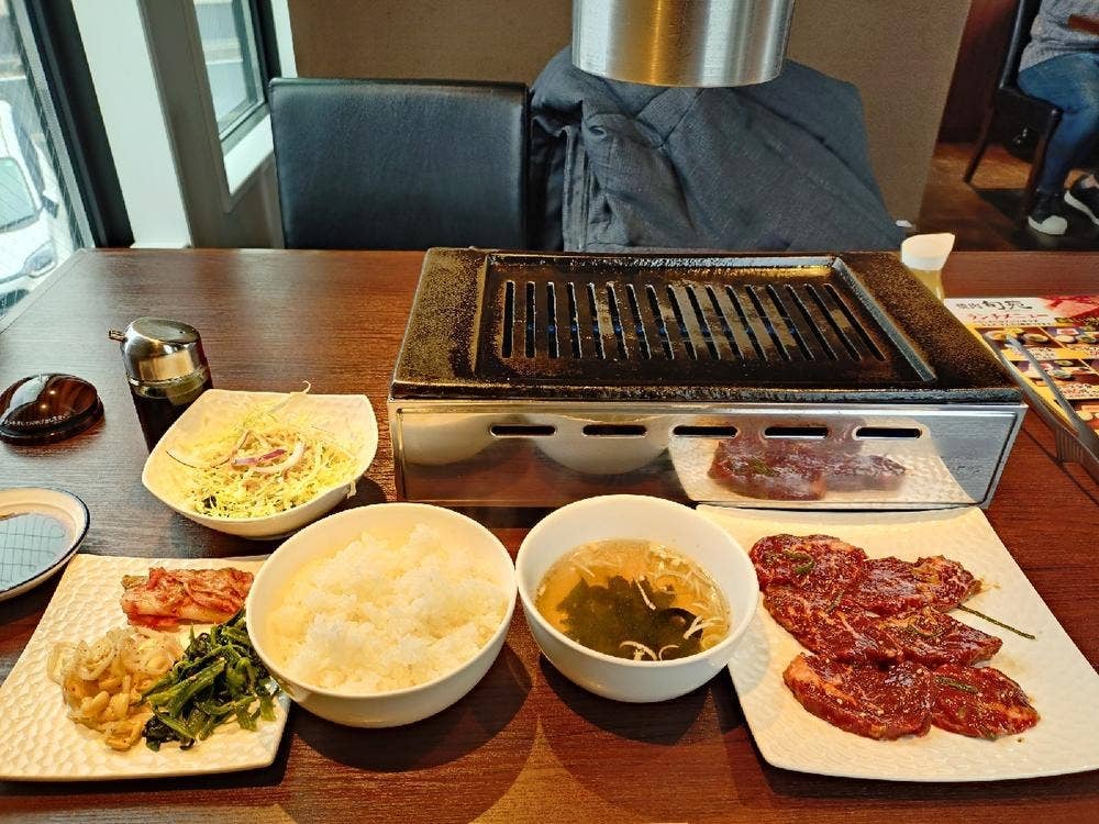 焼肉 旬苑