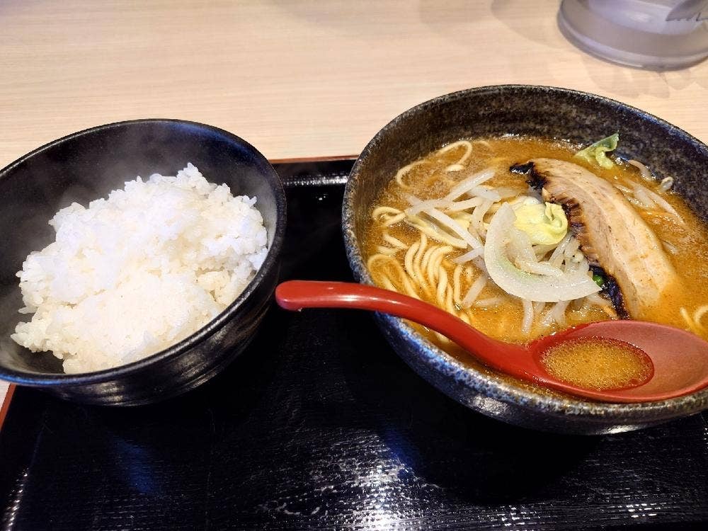 味噌ラーメン専門店 麺屋 域丸 靭公園前店