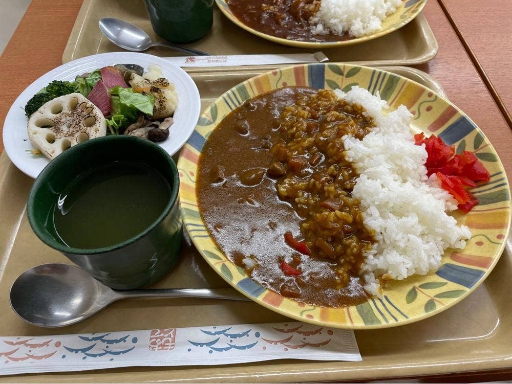 萬栄
