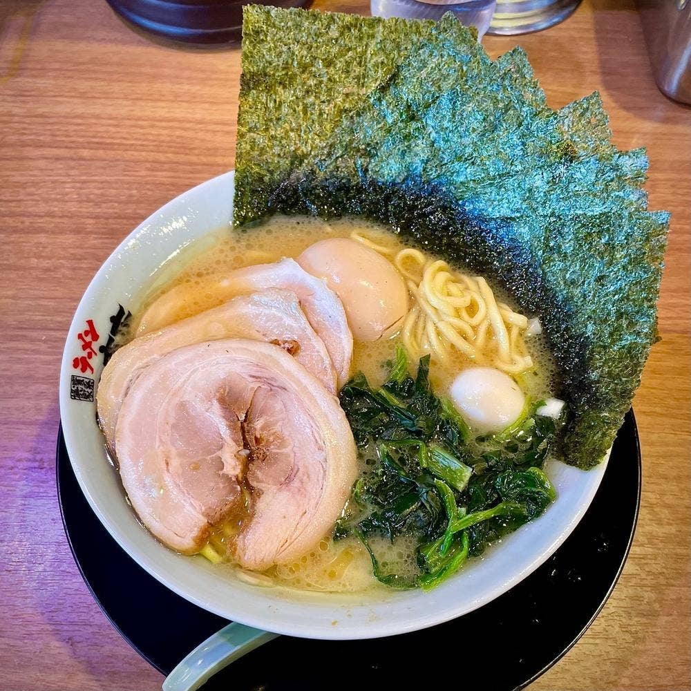 横浜家系ラーメン 町田商店 三鷹店