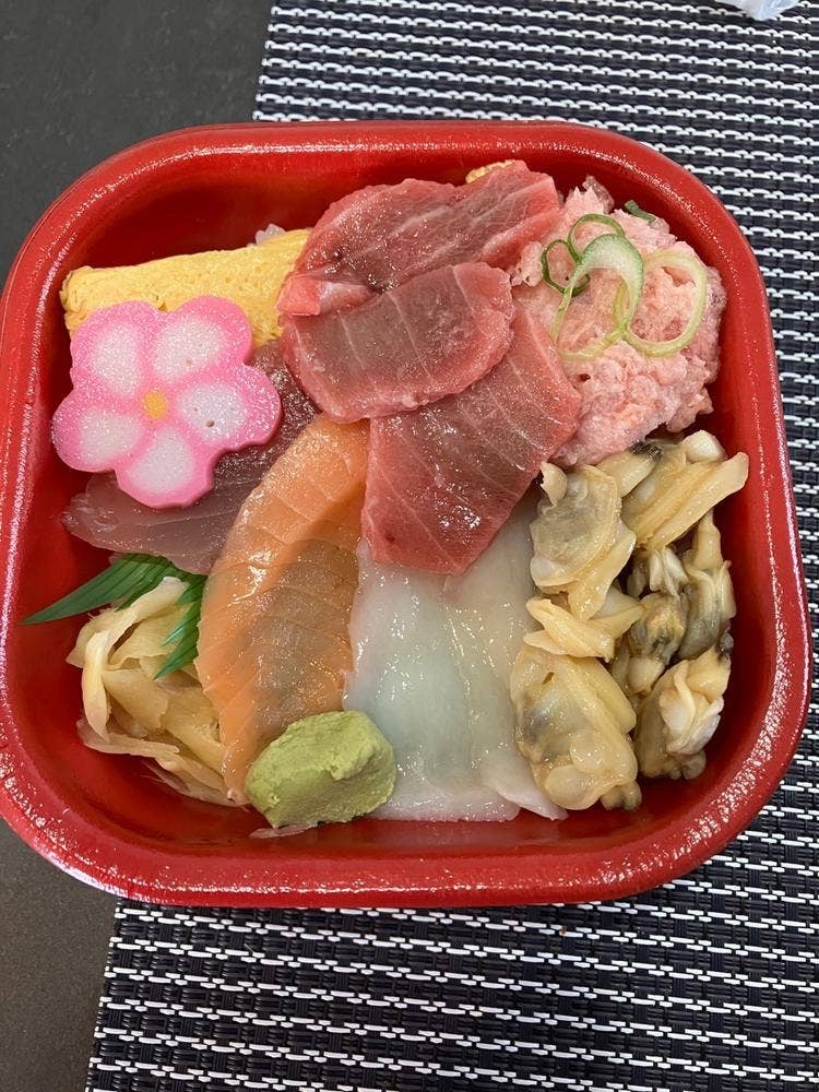 鈴の音 丼丸 稲口店
